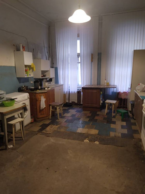 Продам комнату в 8-комн. квартире, 6-я Советская ул, 5, Санкт-Петербург г