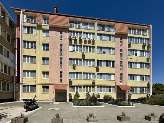Продам трехкомнатную (3-комн.) квартиру, Пригородная ул, 35, Перово с