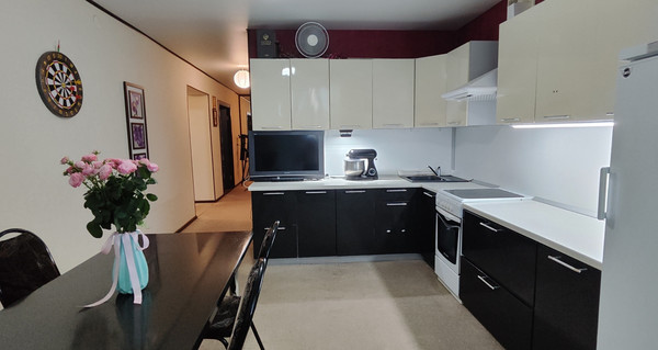 Продам трехкомнатную (3-комн.) квартиру, 65-летия Победы ул, 9, Пенза г