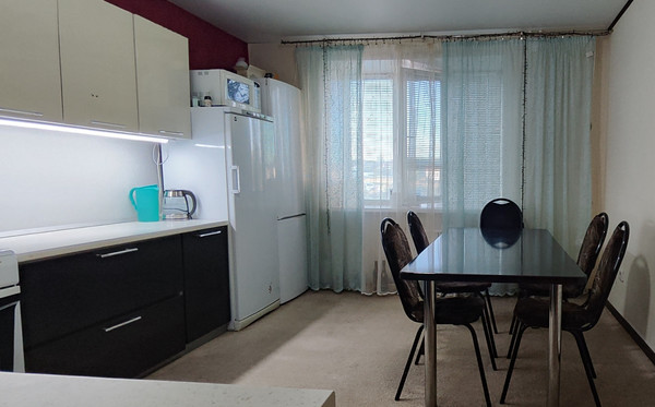 Продам трехкомнатную (3-комн.) квартиру, 65-летия Победы ул, 9, Пенза г