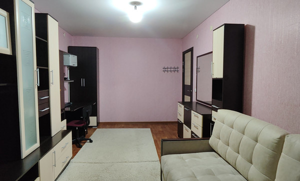 Продам трехкомнатную (3-комн.) квартиру, 65-летия Победы ул, 9, Пенза г