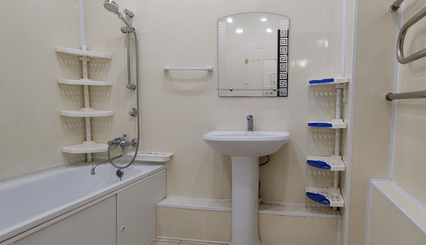 Продам трехкомнатную (3-комн.) квартиру, 65-летия Победы ул, 9, Пенза г