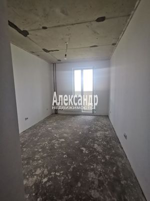 Продам однокомнатную (1-комн.) квартиру, Воронцовский б-р, 21к3, Мурино п