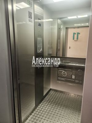 Продам однокомнатную (1-комн.) квартиру, Воронцовский б-р, 21к3, Мурино п
