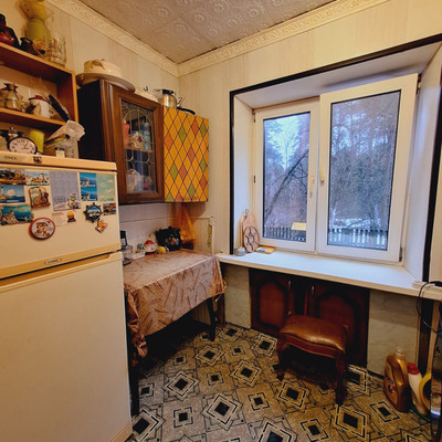 Продам двухкомнатную (2-комн.) квартиру, Красная Змеевка ул, 12, Малаховка рп