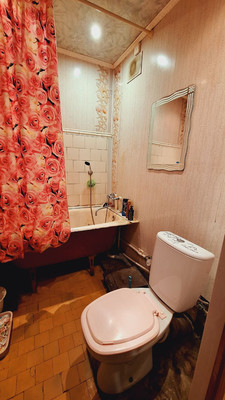 Продам двухкомнатную (2-комн.) квартиру, Красная Змеевка ул, 12, Малаховка рп