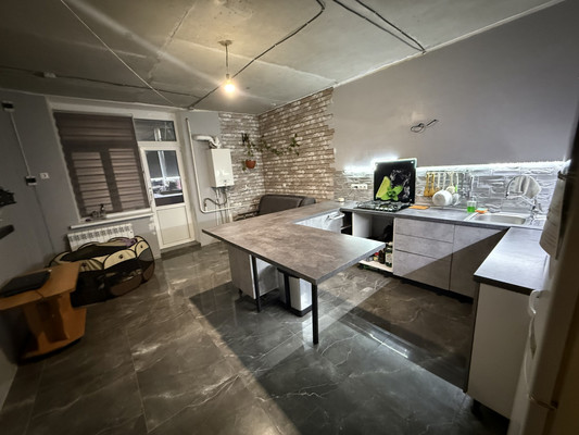 Продам трехкомнатную (3-комн.) квартиру, Подвойского ул, 41, Ростов-на-Дону г