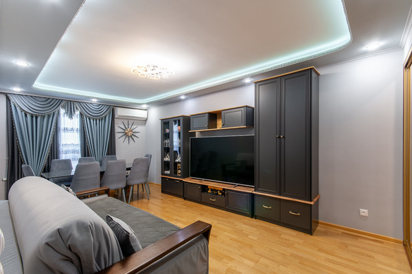 Продам трехкомнатную (3-комн.) квартиру, Звенигородское ш, 3А, Москва г