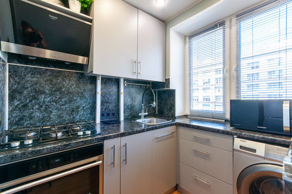 Продам трехкомнатную (3-комн.) квартиру, Звенигородское ш, 3А, Москва г