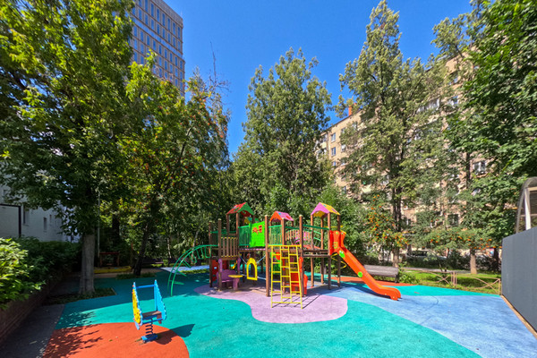 Продам трехкомнатную (3-комн.) квартиру, Звенигородское ш, 3А, Москва г