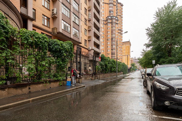 Продам трехкомнатную (3-комн.) квартиру, Академика Туполева наб, 15, Москва г