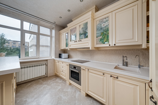 Продам трехкомнатную (3-комн.) квартиру, Академика Туполева наб, 15, Москва г