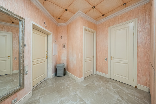 Продам трехкомнатную (3-комн.) квартиру, Академика Туполева наб, 15, Москва г