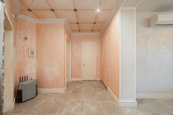 Продам трехкомнатную (3-комн.) квартиру, Академика Туполева наб, 15, Москва г