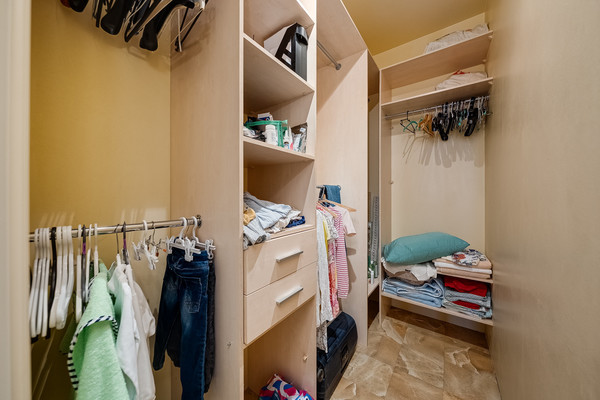Продам трехкомнатную (3-комн.) квартиру, Академика Туполева наб, 15, Москва г
