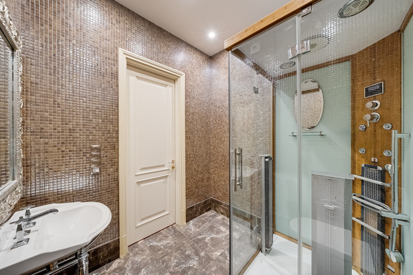 Продам трехкомнатную (3-комн.) квартиру, Академика Туполева наб, 15, Москва г