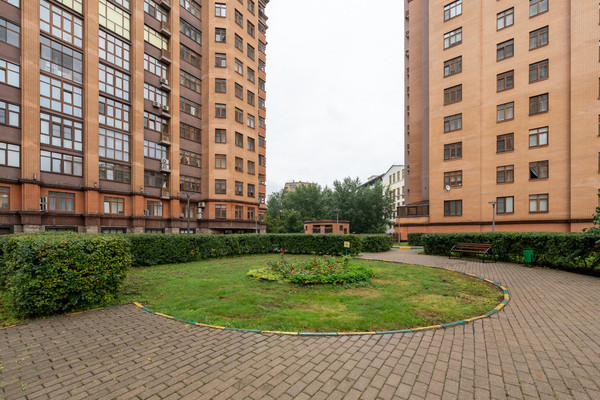 Продам трехкомнатную (3-комн.) квартиру, Академика Туполева наб, 15, Москва г