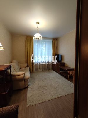 Продам однокомнатную (1-комн.) квартиру, Малая Бухарестская ул, 5к2, Санкт-Петербург г