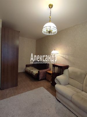 Продам однокомнатную (1-комн.) квартиру, Малая Бухарестская ул, 5к2, Санкт-Петербург г