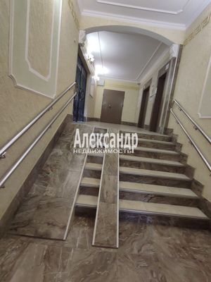 Продам однокомнатную (1-комн.) квартиру, Малая Бухарестская ул, 5к2, Санкт-Петербург г