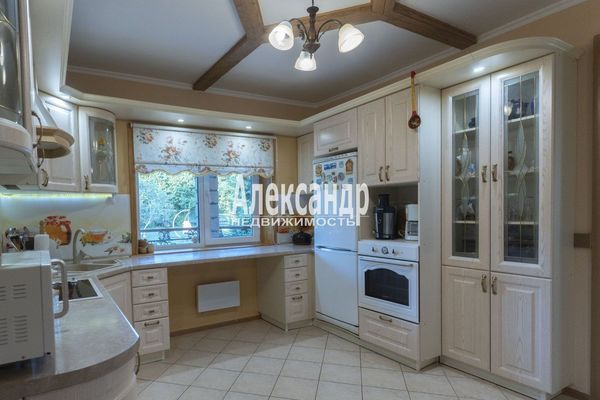 Продам коттедж, Ландышевка п, 120 км от города