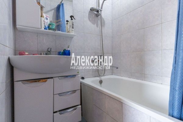 Продам коттедж, Ландышевка п, 120 км от города
