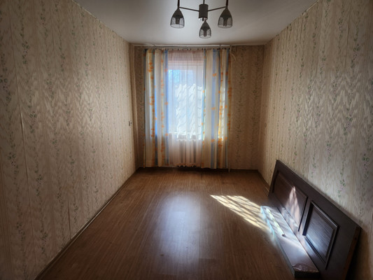 Продам двухкомнатную (2-комн.) квартиру, Комсомольская ул, 7к1, Монино рп