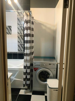 Продам трехкомнатную (3-комн.) квартиру, Октябрьская ул, 59к1, Рязань г