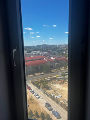 Продам трехкомнатную (3-комн.) квартиру, Киевская ул, 179б, Симферополь г