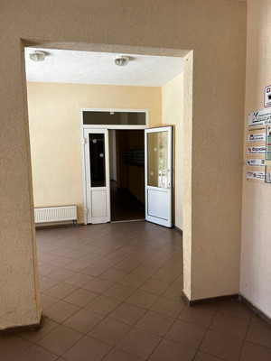 Продам трехкомнатную (3-комн.) квартиру, Киевская ул, 179б, Симферополь г