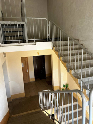 Продам трехкомнатную (3-комн.) квартиру, Киевская ул, 179б, Симферополь г