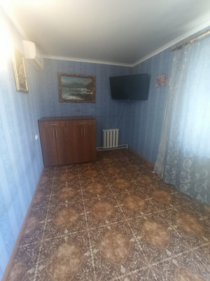 Продам двухкомнатную (2-комн.) квартиру, Поповкина ул, 16, Симферополь г