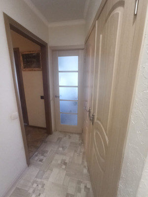 Продам двухкомнатную (2-комн.) квартиру, Поповкина ул, 16, Симферополь г