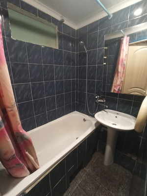 Продам двухкомнатную (2-комн.) квартиру, Поповкина ул, 16, Симферополь г