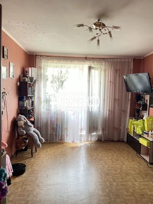 Продам многокомнатную квартиру, Уточкина ул, 2к1, Санкт-Петербург г