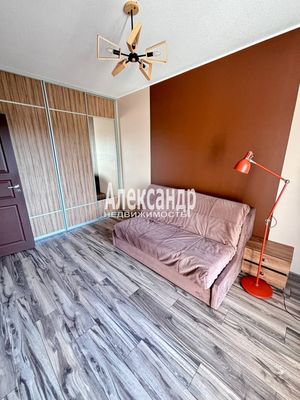 Продам однокомнатную (1-комн.) квартиру, Мебельная ул, 49/92, Санкт-Петербург г
