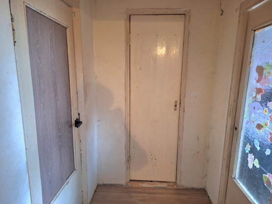 Продам трехкомнатную (3-комн.) квартиру, Новоселов ул, 8, Гатчина г