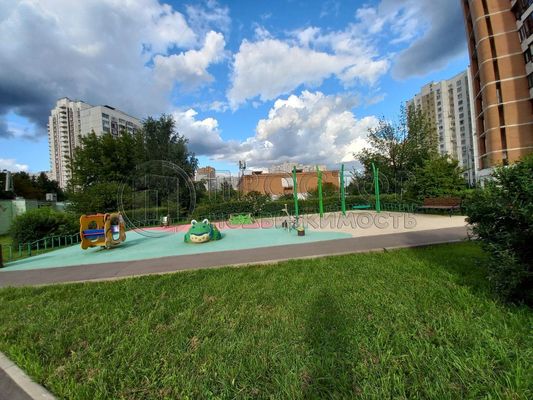 Продам двухкомнатную (2-комн.) квартиру, Верхние Поля ул, 14к1, Москва г