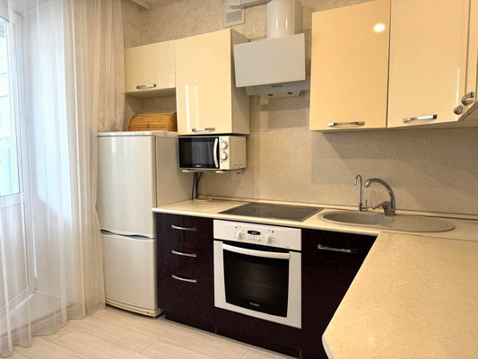 Продам двухкомнатную (2-комн.) квартиру, Федора Тютчева ул, 95Е, Воронеж г