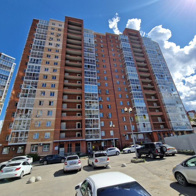 Продам трехкомнатную (3-комн.) квартиру, Строительный пер, 8к1, Иркутск г