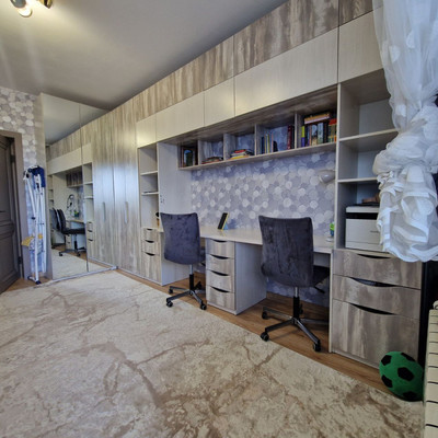 Продам трехкомнатную (3-комн.) квартиру, Строительный пер, 8к1, Иркутск г