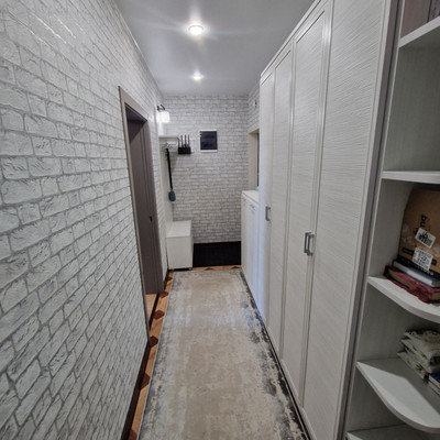 Продам трехкомнатную (3-комн.) квартиру, Строительный пер, 8к1, Иркутск г