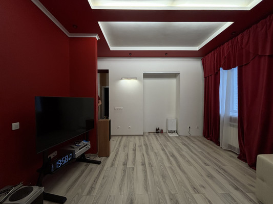 Продам трехкомнатную (3-комн.) квартиру, 8 Марта ул, 97, Екатеринбург г