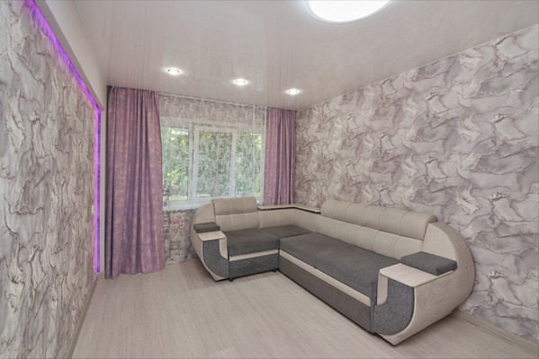 Продам трехкомнатную (3-комн.) квартиру, Баумана ул, 250, Иркутск г