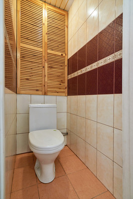 Продам трехкомнатную (3-комн.) квартиру, Баумана ул, 250, Иркутск г