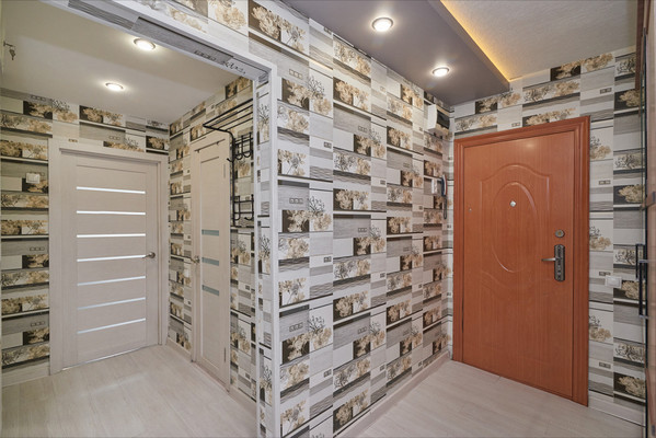 Продам трехкомнатную (3-комн.) квартиру, Баумана ул, 250, Иркутск г