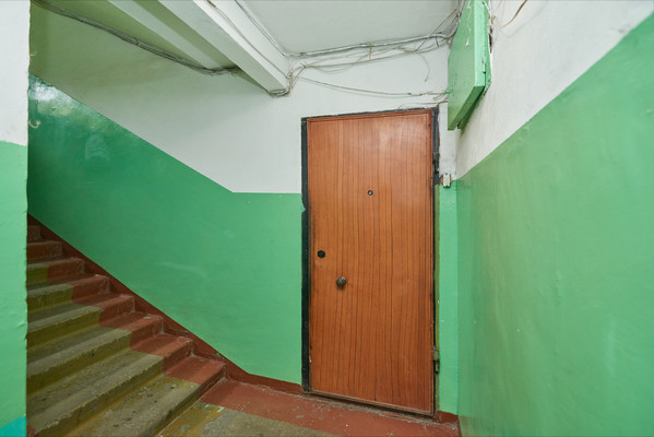 Продам трехкомнатную (3-комн.) квартиру, Баумана ул, 250, Иркутск г