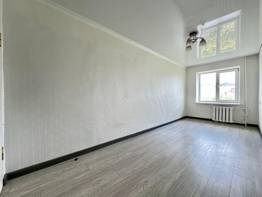 Продам трехкомнатную (3-комн.) квартиру, Ленина пр-кт, 45, Нальчик г