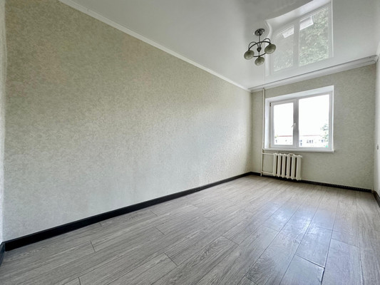 Продам трехкомнатную (3-комн.) квартиру, Ленина пр-кт, 45, Нальчик г