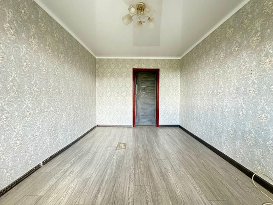 Продам трехкомнатную (3-комн.) квартиру, Ленина пр-кт, 45, Нальчик г